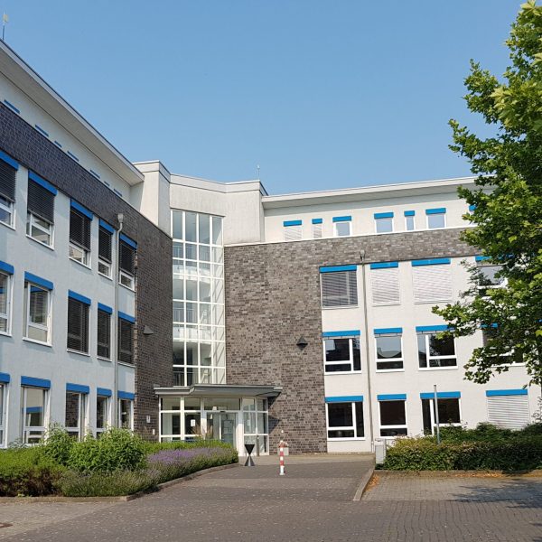 Eingang vom Bildungsinstitut Münster.